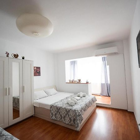 Edelweiss Apartment -Gara Brasov Braşov Exterior foto