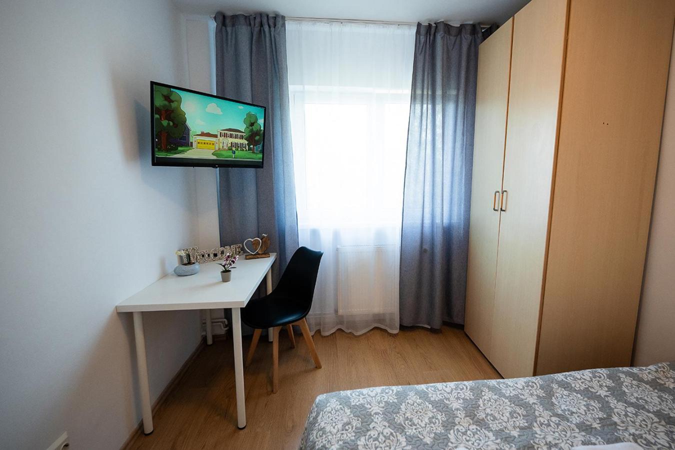 Edelweiss Apartment -Gara Brasov Braşov Exterior foto