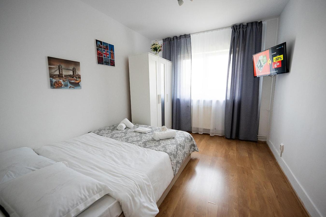 Edelweiss Apartment -Gara Brasov Braşov Exterior foto