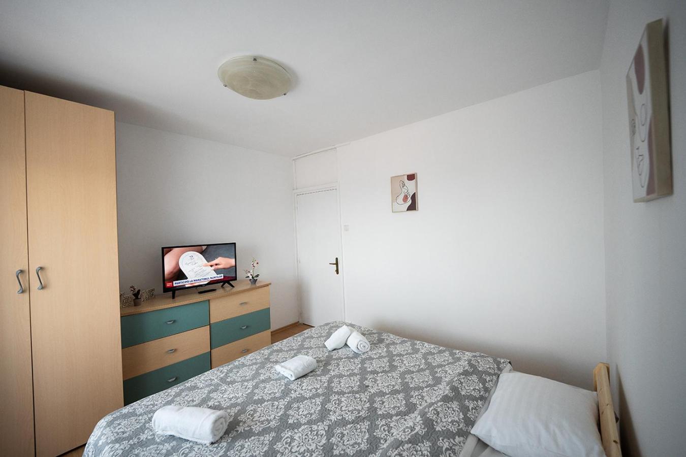 Edelweiss Apartment -Gara Brasov Braşov Exterior foto